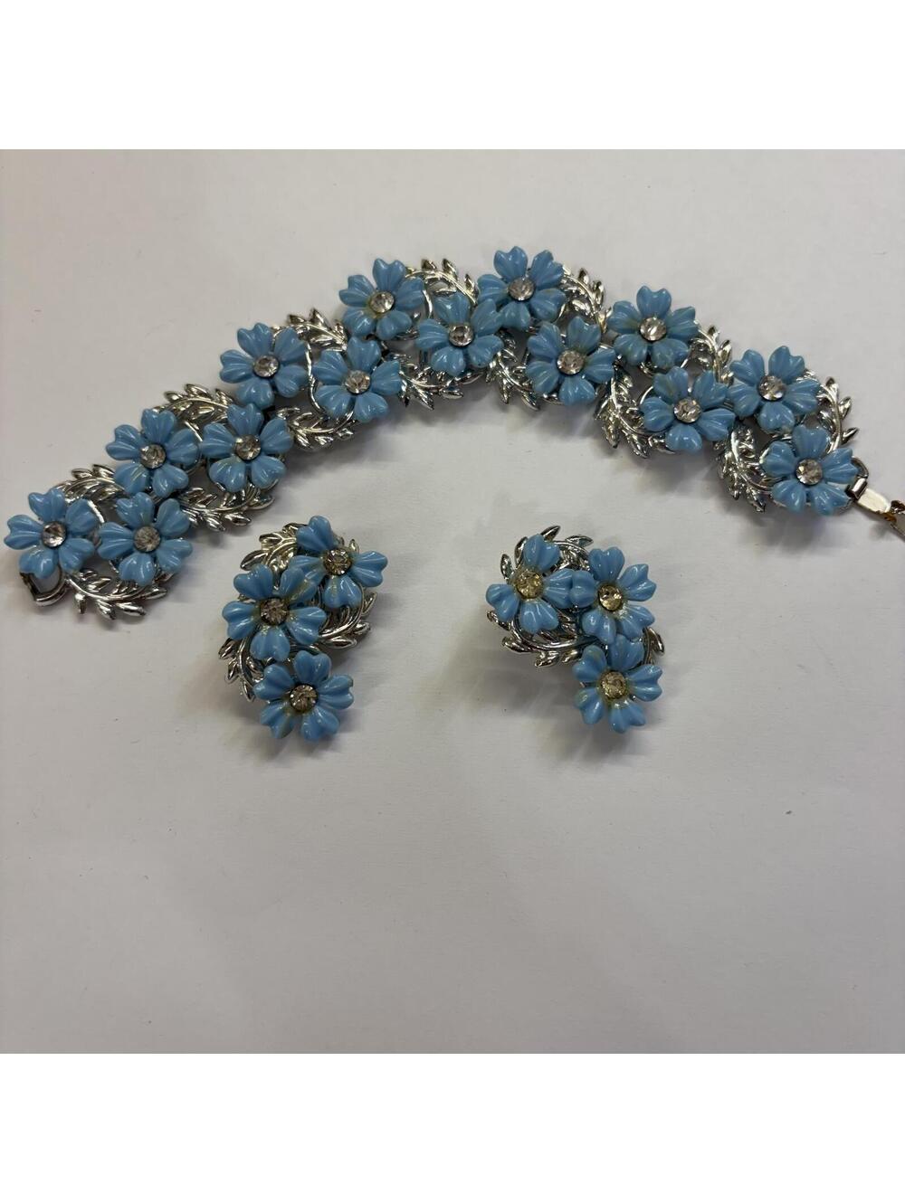 Floral rhinestone sliver tone bracelet & earrings vintage 60s/70s